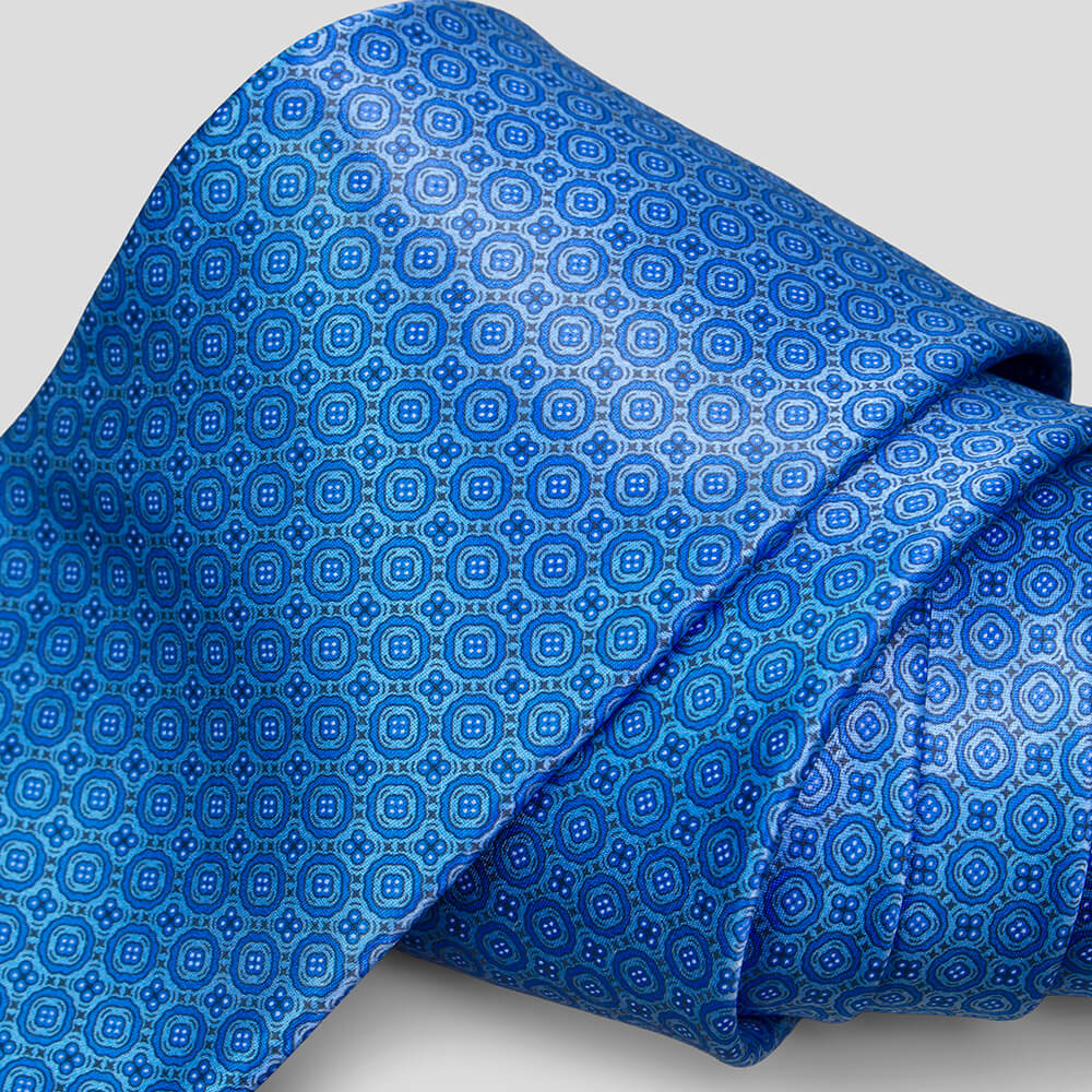 ステファノリッチのシルクプリントネクタイ、ブルー地に幾何学小紋柄デザイン｜Stefano Ricci silk printed necktie with blue base and geometric small motif pattern