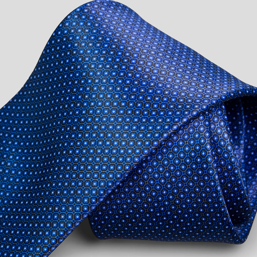 ステファノリッチのシルクプリントネクタイ、ブルー地に幾何学的な小紋柄｜Stefano Ricci silk printed necktie with blue base and geometric small motif pattern