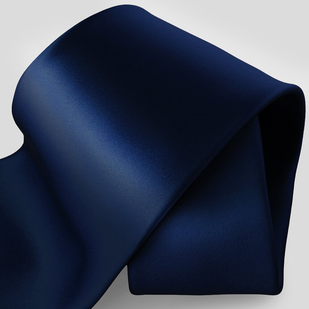 ステファノリッチのシルク無地ネクタイ、光沢感のあるネイビーデザイン｜Stefano Ricci solid silk necktie with glossy navy finish